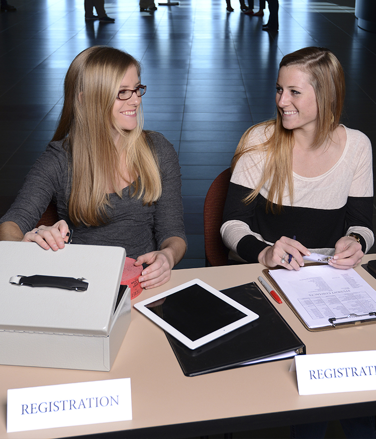 Recreation, Tourism & Events students help with event